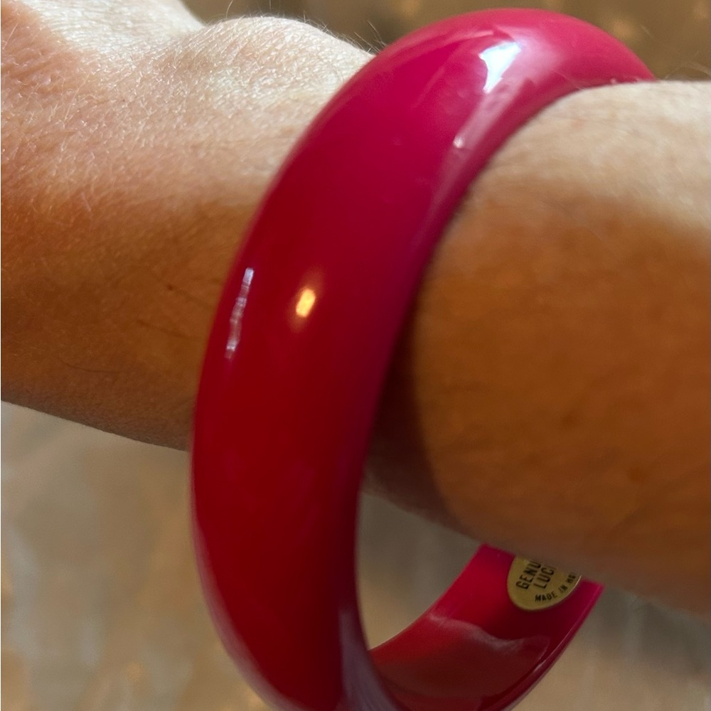 Vintage Pink Lucite Bracelet